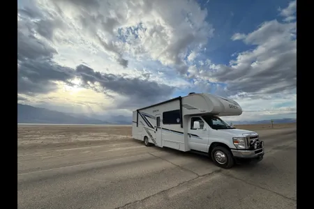 Sergey's Thor Motor Coach Geniva Class C