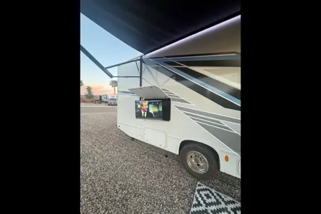 Sergey's Thor Motor Coach Geniva Class C