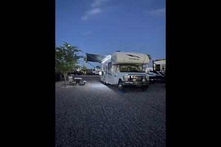 Sergey's Thor Motor Coach Geniva Class C