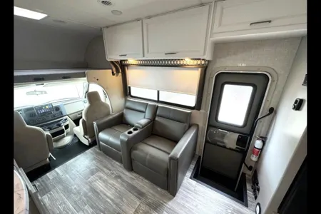 Sergey's Thor Motor Coach Geniva Class C