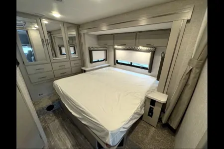 Sergey's Thor Motor Coach Geniva Class C