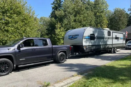 Luxury Family Bunkhouse RV | Sleeps 8–10 | We Deliver to Muskoka & Georgian Bay