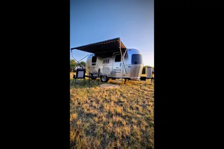 Luna-Luxury Airstream Sanctuary