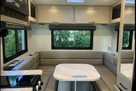 Huan's Coleman 19 EZ Class C