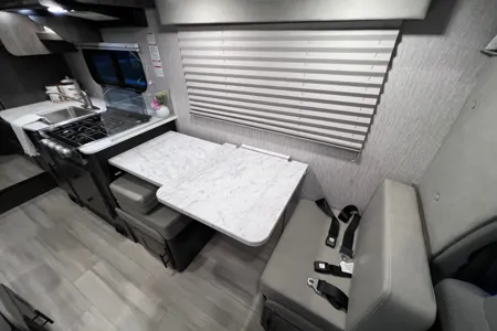 2022 Coachmen - Very Clean and Easy to Drive