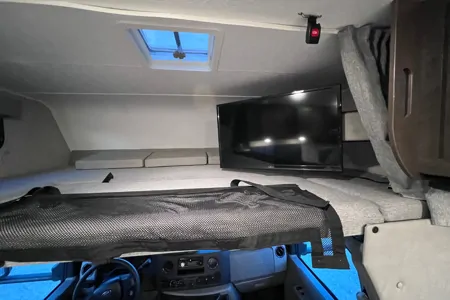 2022 Coachmen - Very Clean and Easy to Drive