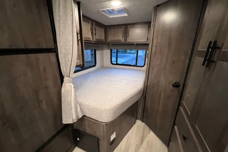 2022 Coachmen - Very Clean and Easy to Drive