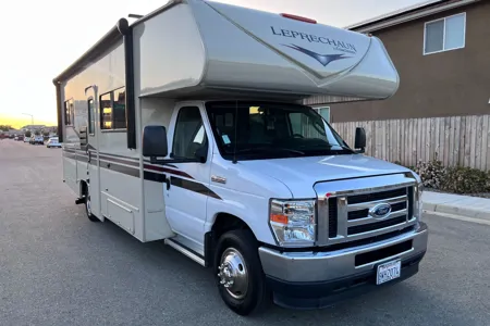 2022 Coachmen - Very Clean and Easy to Drive