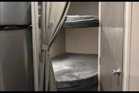 'Cat' the 2022 Coachmen Catalina Summit ACO900