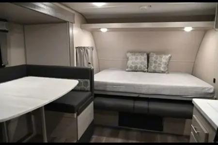 'Cat' the 2022 Coachmen Catalina Summit ACO900