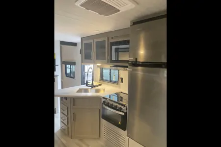 Gregory's Keystone Springdale 310BR Travel Trailer