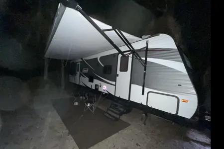 The Marshall Coleman 285bh Travel Trailer