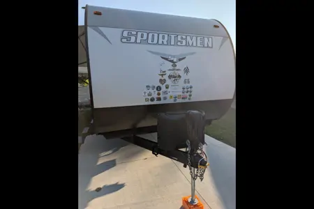 Robert's 2021 KZ Sportsmen 281bhse Travel Trailer