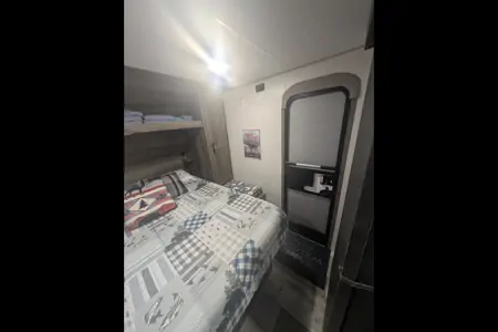 Robert's 2021 KZ Sportsmen 281bhse Travel Trailer