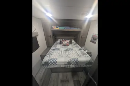 Robert's 2021 KZ Sportsmen 281bhse Travel Trailer