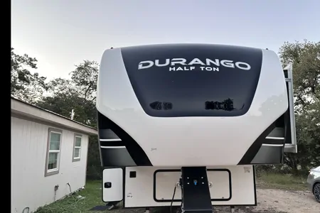 Lee’s KZ Durango half ton Fifth Wheel