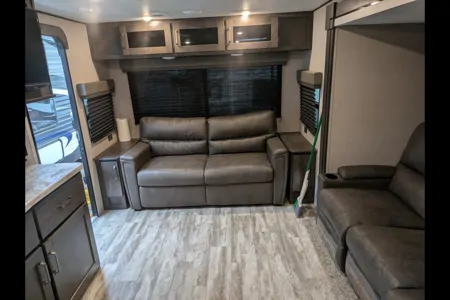Tyler's Grand Design Trancend Xplor 245RL Travel Trailer