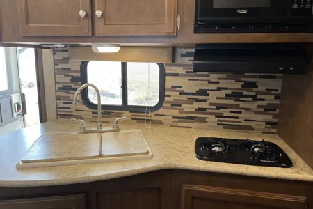 Jing's Venture RV Sonic 220 Travel Trailer