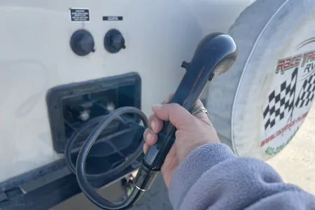 Jing's Venture RV Sonic 220 Travel Trailer