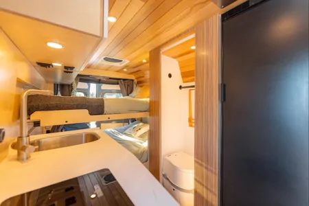 LIV - Vanlife camper 2025