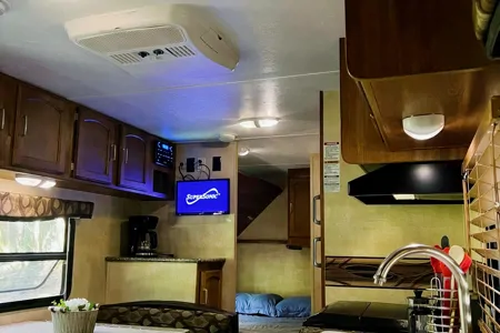 Comfy Keystone Springdale Travel Trailer