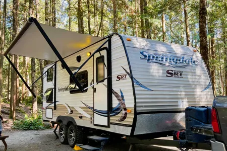 Comfy Keystone Springdale Travel Trailer