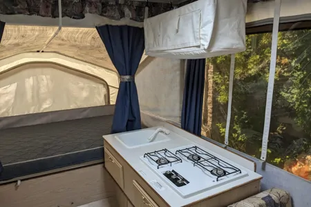 FlagStaff Popup Trailer