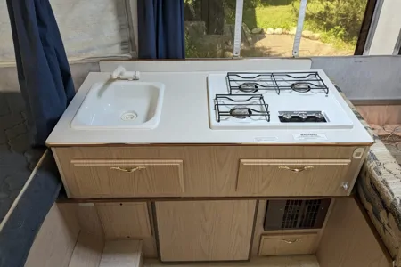 FlagStaff Popup Trailer