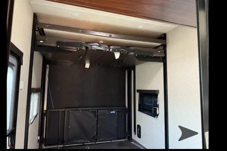 Murray’s Heartland Torque Fifth Wheel