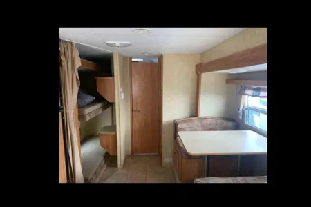 Lilly's Starcraft 77777 Travel Trailer