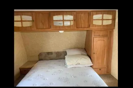 Lilly's Starcraft 77777 Travel Trailer