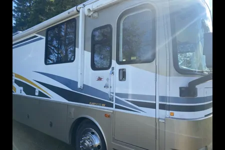 dustin's Fleetwood Bounder Class A