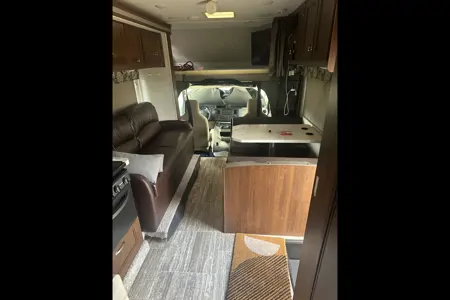 Kermit's Forest River Sunseeker 3250LE Class C