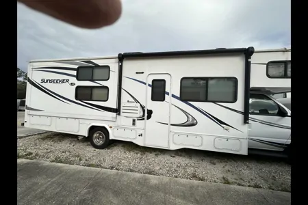 Kermit's Forest River Sunseeker 3250LE Class C