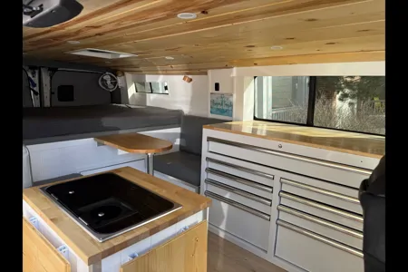 Van Vibes Rental -Rummel's Campervans