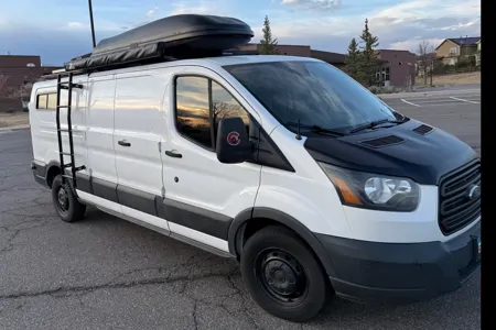 Van Vibes Rental -Rummel's Campervans