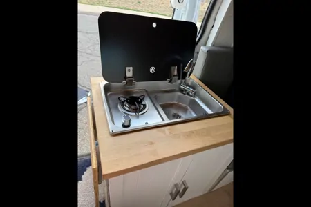 Van Vibes Rental -Rummel's Campervans