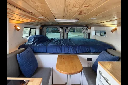 Van Vibes Rental -Rummel's Campervans