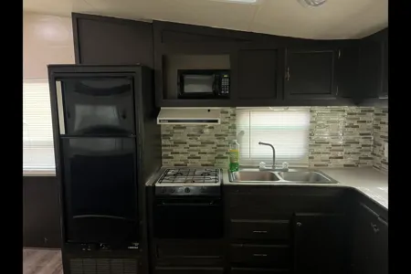 Lara's Mallard 2004 Fifth Wheel