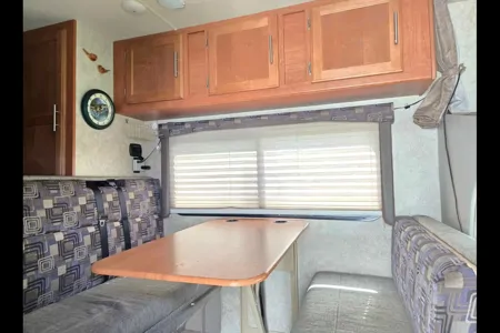 Jobit 's Adventurer Manufacturing Alp Class C
