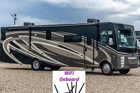 WiFi - ULTRA LUXURIOUS: 2 BATH, KING BED , BUNK BED, MASSAGE CHAIRS