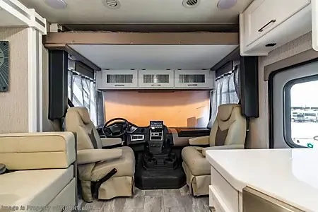 WiFi - ULTRA LUXURIOUS: 2 BATH, KING BED , BUNK BED, MASSAGE CHAIRS