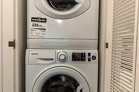 WiFi - ULTRA LUXURIOUS: 2 BATH, KING BED , BUNK BED, MASSAGE CHAIRS