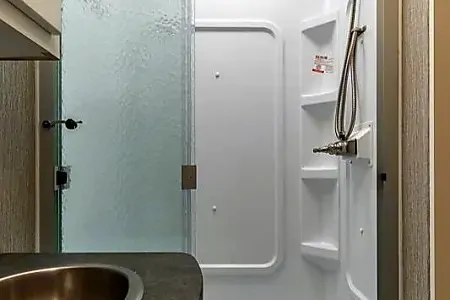 WiFi - ULTRA LUXURIOUS: 2 BATH, KING BED , BUNK BED, MASSAGE CHAIRS