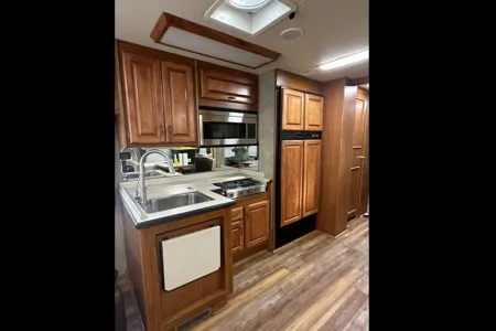 Ron's Holiday Rambler Neptune 34 PDD Class A