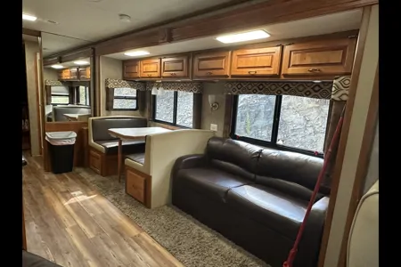 Ron's Holiday Rambler Neptune 34 PDD Class A