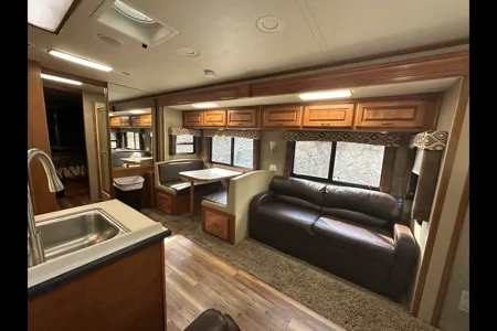 Ron's Holiday Rambler Neptune 34 PDD Class A