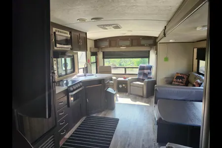 Nicole/Rob's Keystone Springdale Travel Trailer