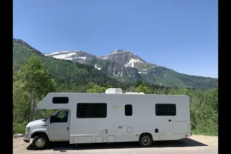 2016 Thor Motor Coach Majestic 28A Class C
