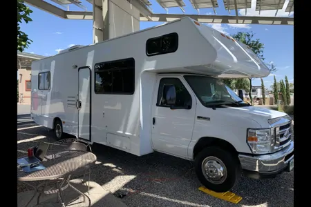 2016 Thor Motor Coach Majestic 28A Class C
